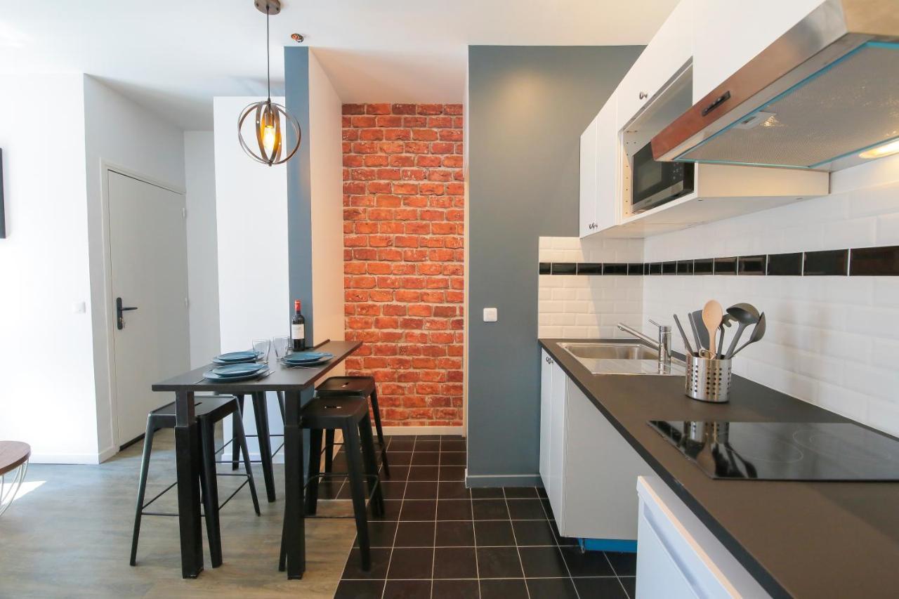 Apartament Le Retro, T2 Hypercentre Chic Et Cosy, Wifi Par Sovalfi Saint-Etienne  Zewnętrze zdjęcie