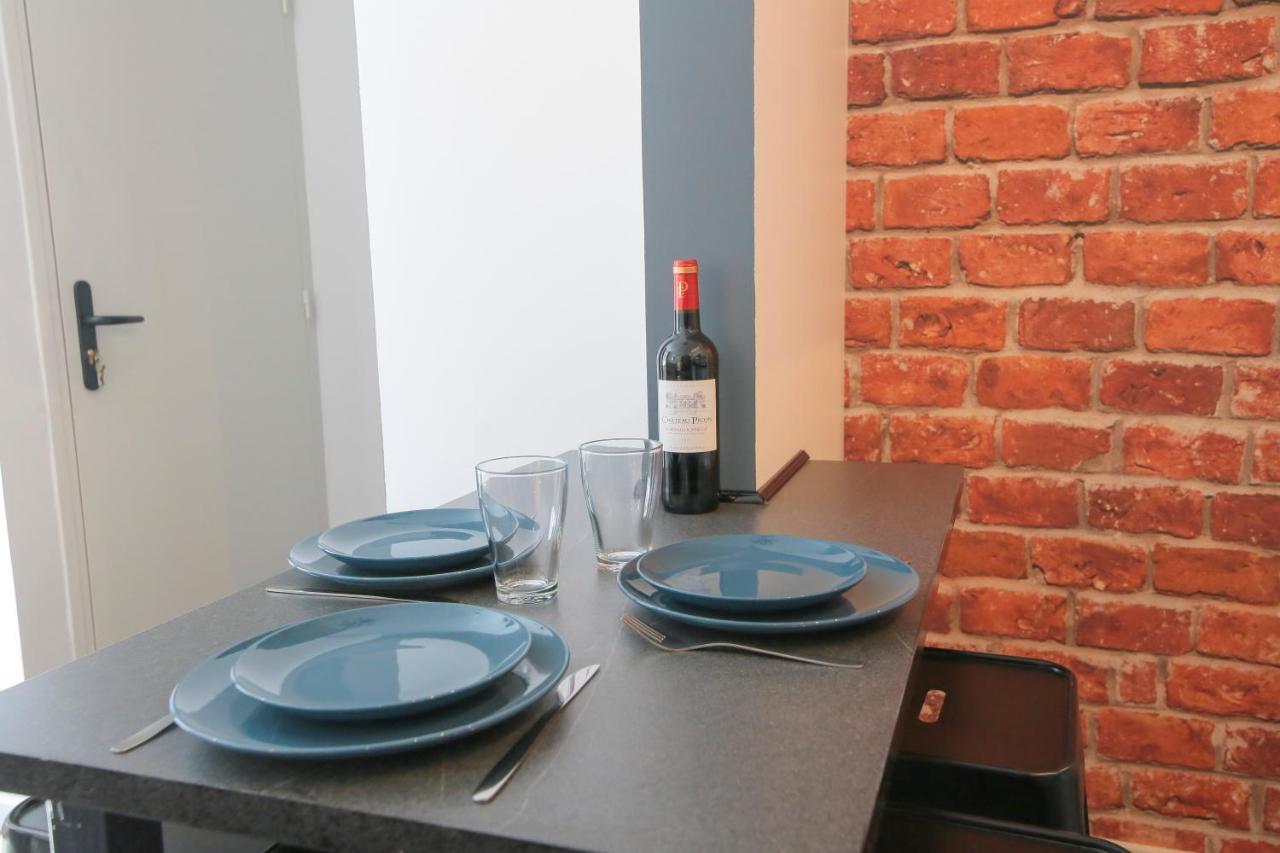 Apartament Le Retro, T2 Hypercentre Chic Et Cosy, Wifi Par Sovalfi Saint-Etienne  Zewnętrze zdjęcie