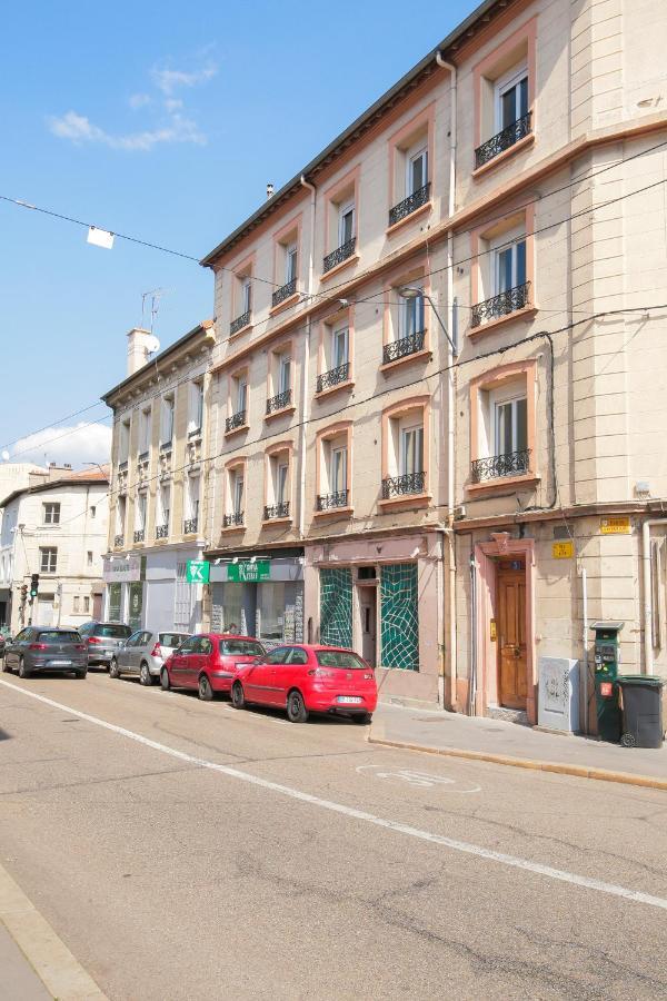 Apartament Le Retro, T2 Hypercentre Chic Et Cosy, Wifi Par Sovalfi Saint-Etienne  Zewnętrze zdjęcie